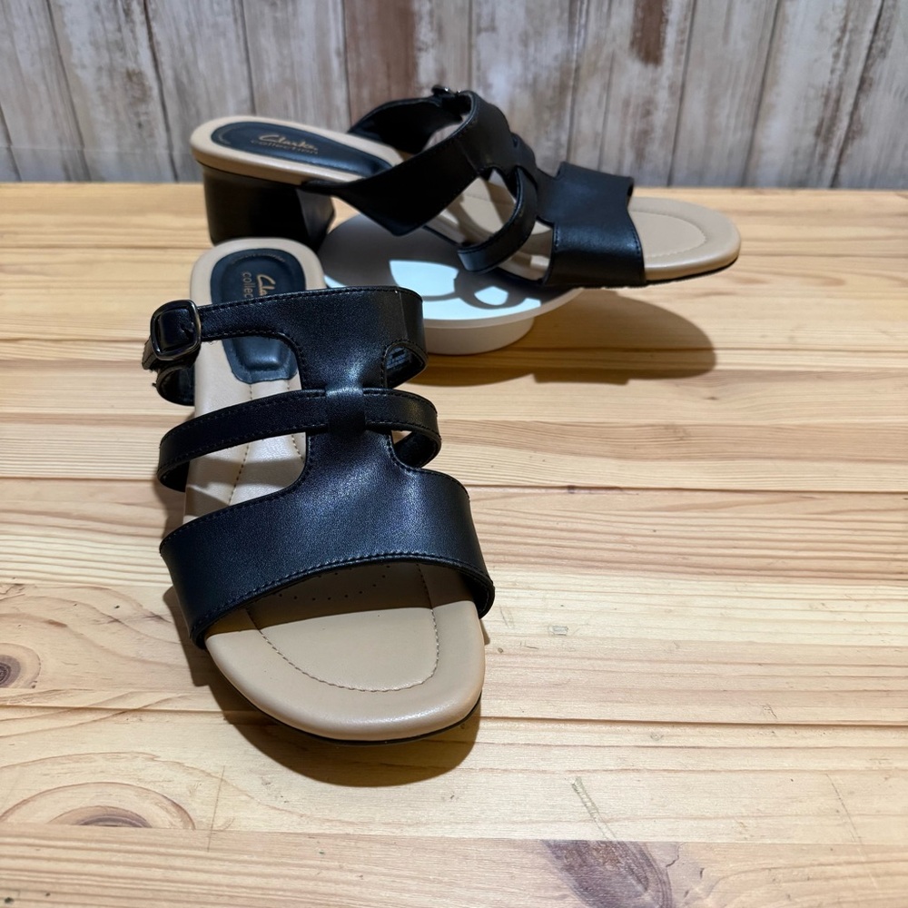 Clarks® Desirae Palm Women's Leather Slide Sandals